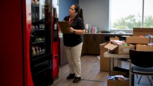 Read more about the article Office Vending Machine Setup Guide for HR Teams