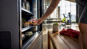 Read more about the article Fresh Food Vending Machines for Offices, Campuses, and Gyms