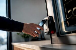 Read more about the article Three Payment Rails Every Vending Operator Needs